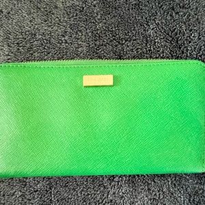Very good condition Kate Spade emerald green wallet